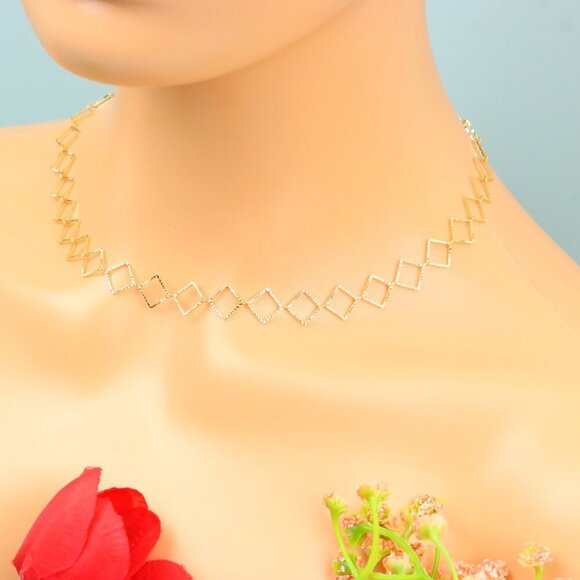 Delicate & Contemporary Necklace Chain, A Lovely Choice for Women, EVCH1705 - Picture 5 of 10